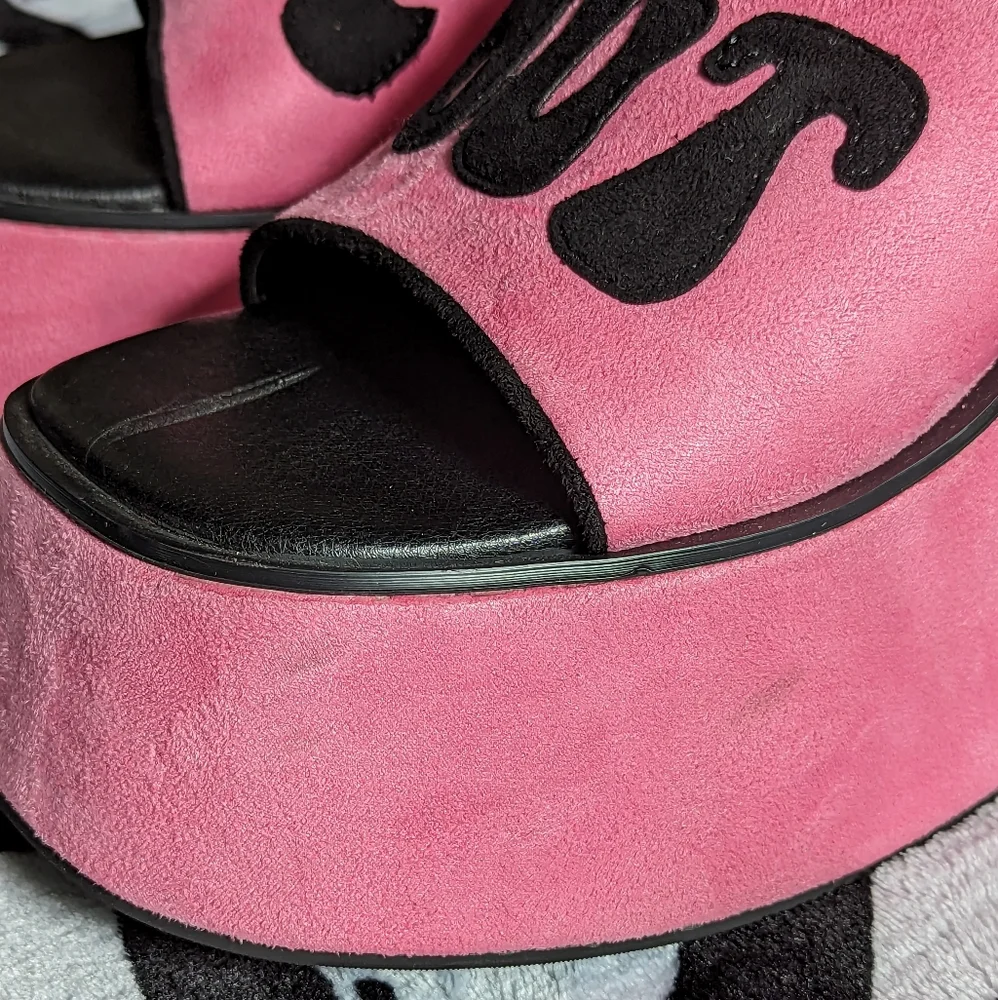 π©· Dolls Kill That 70s Flow Peace Out Platform Slides π©· - Picture 10 of 11